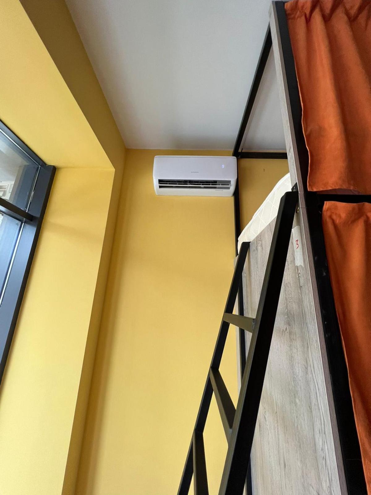 Рой Hostel Almaty Bagian luar foto